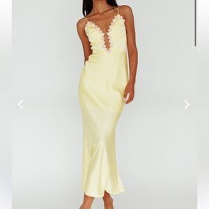 Lemon midi floral neckline dress